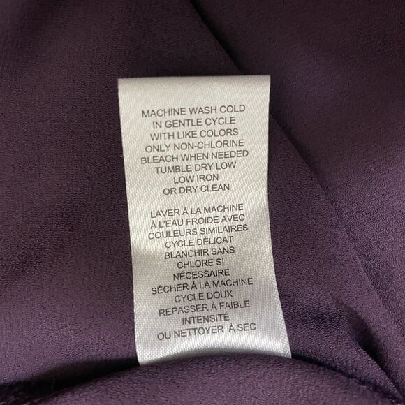 Tahari Short Ruched Sleeve Ladie's Medium Hidden Button Blouse - Picture 5 of 6